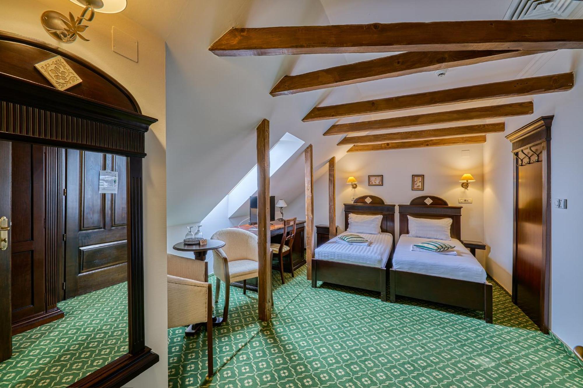 Hotel Classico Temešvár Exteriér fotografie