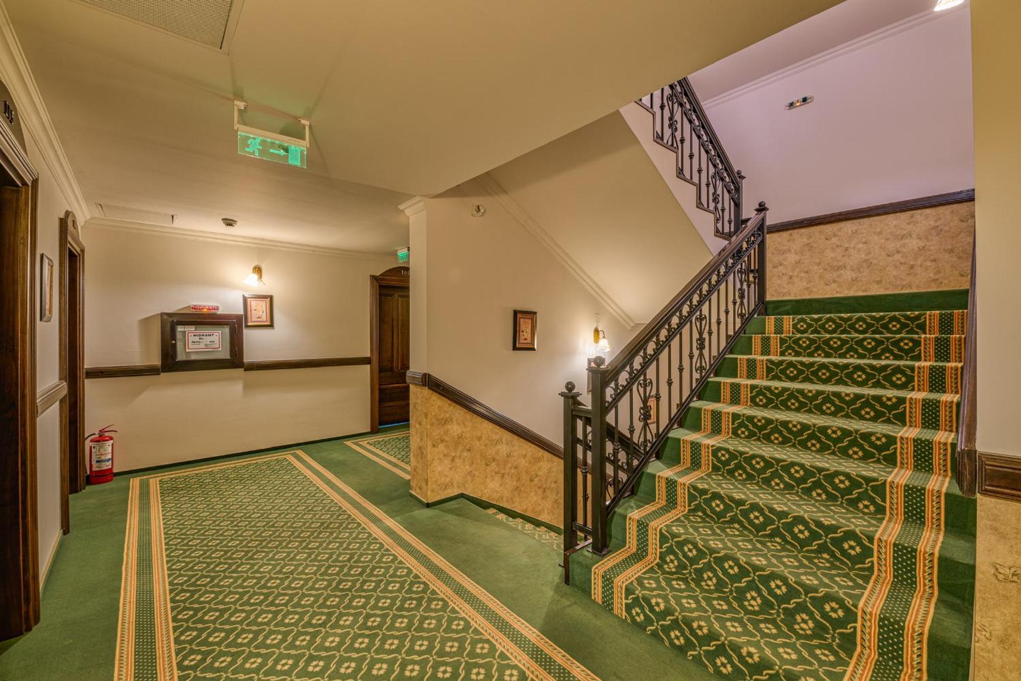 Hotel Classico Temešvár Exteriér fotografie